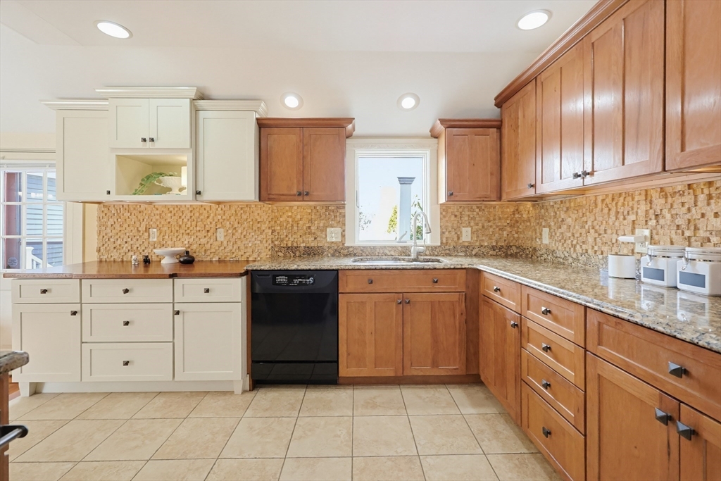549 Summer St, Brockton, MA Photo #5