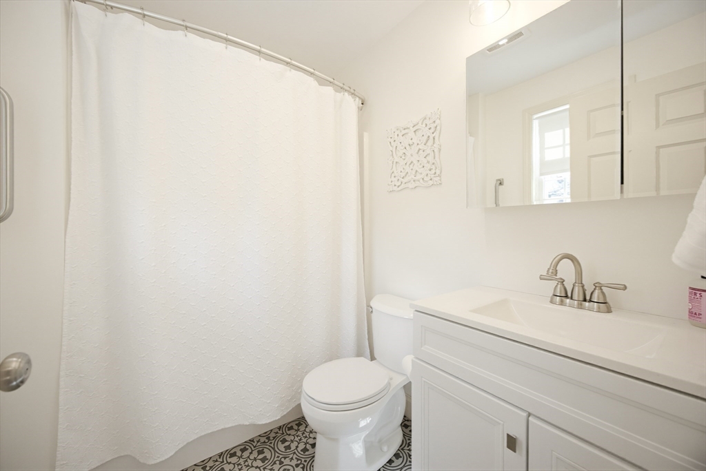 549 Summer St, Brockton, MA Photo #19