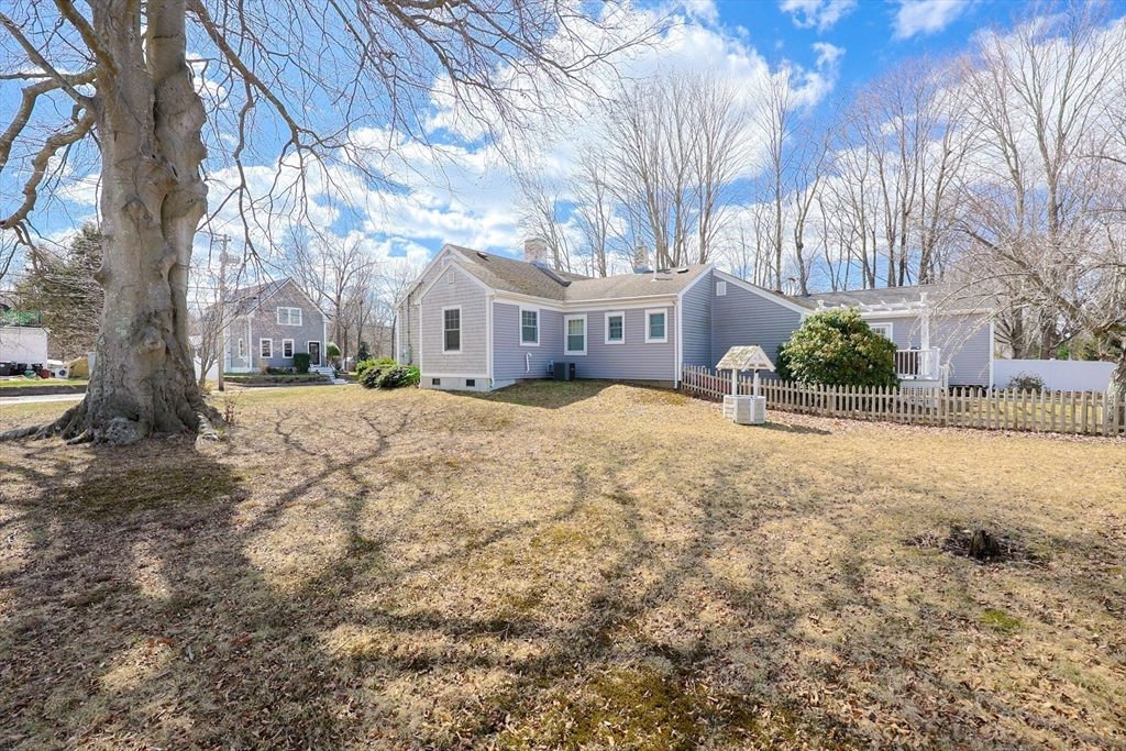 549 Summer St, Brockton, MA Photo #32