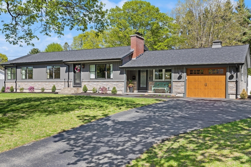 6 Gail St