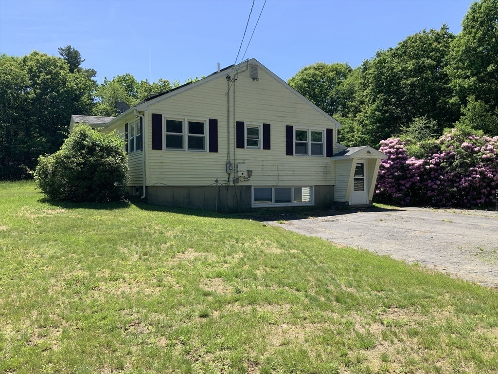 12 Old County Rd