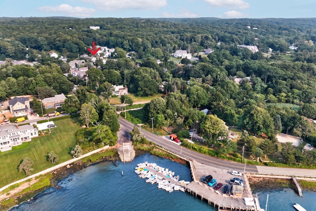 606 W Falmouth Hwy 4