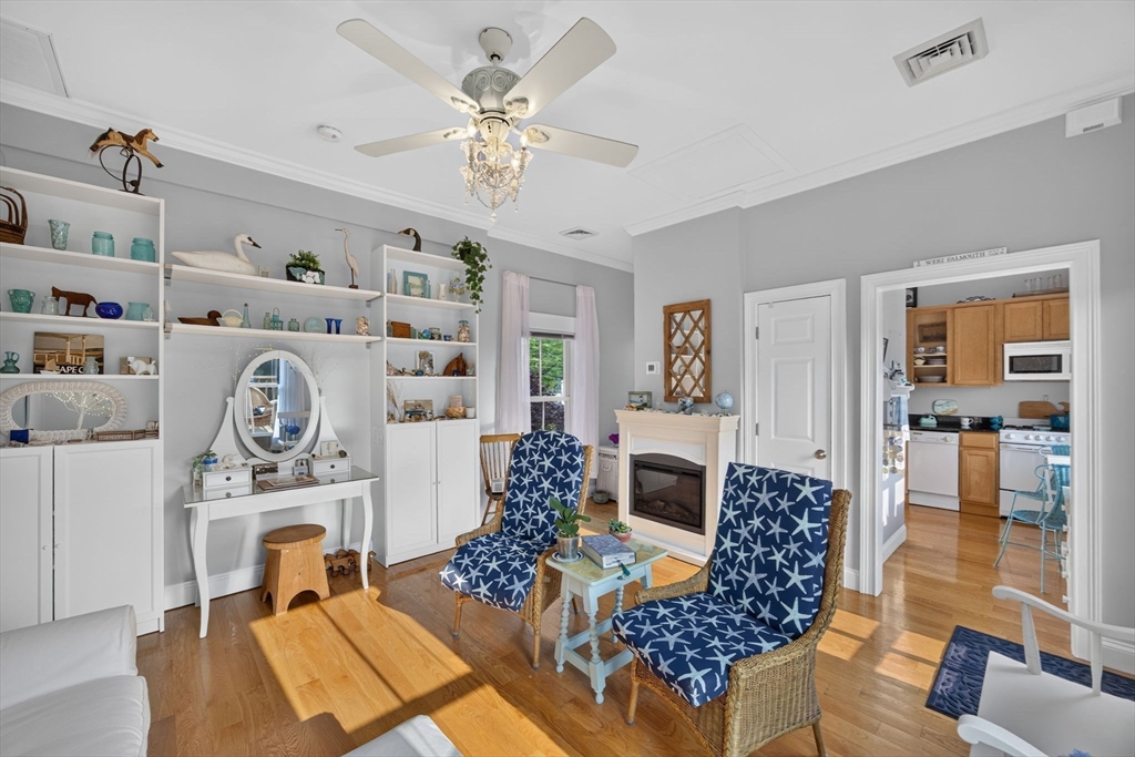 606 W Falmouth Hwy 4