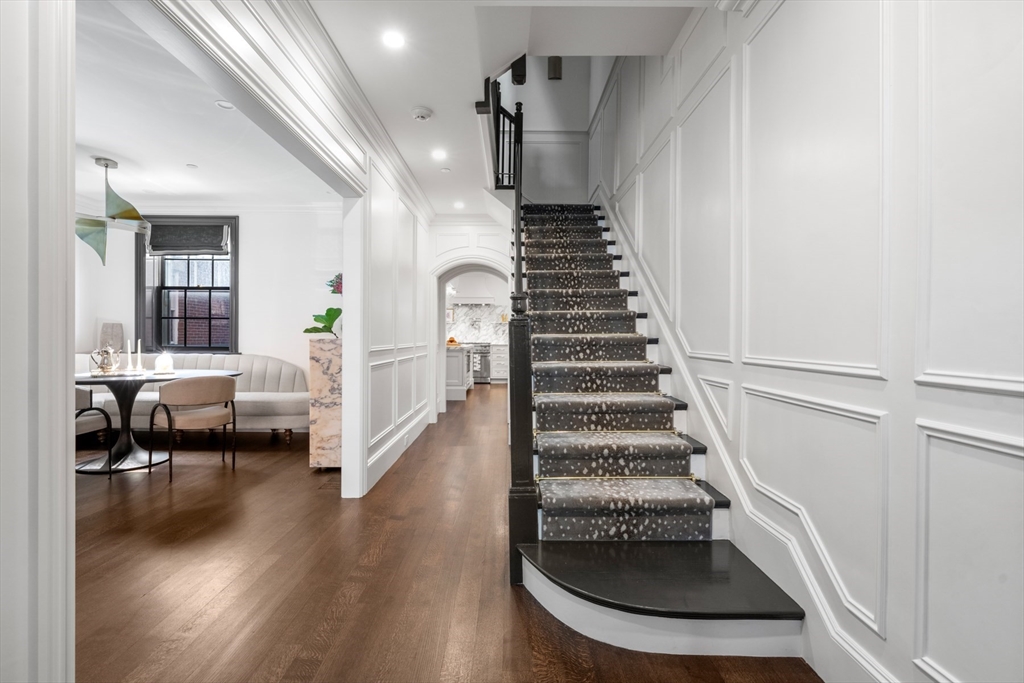 19 Charles River Square