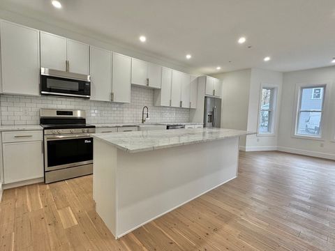 20 Broad St 4 Medway MA 02053