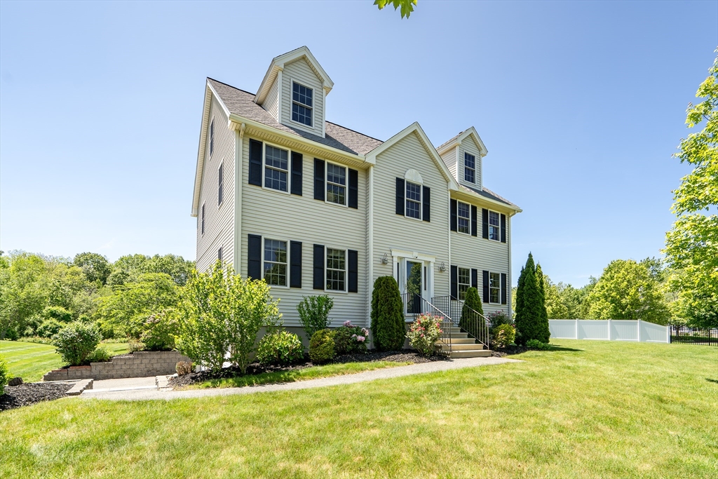 7 Sequoia Dr