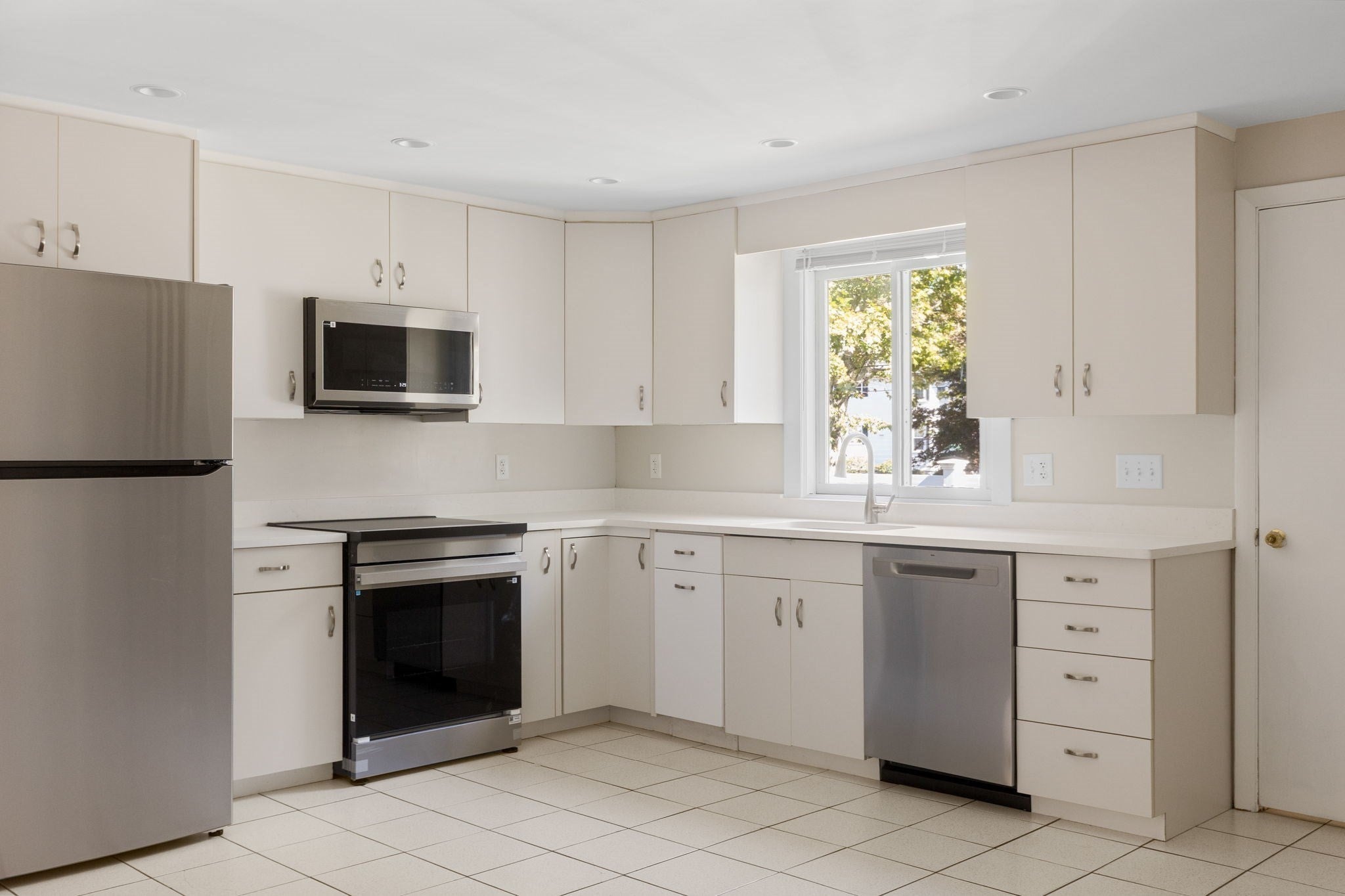 119 Waverley 1
