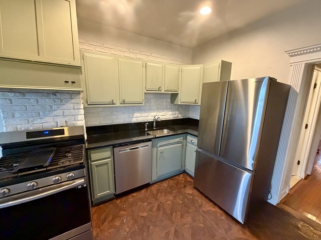 324 Chelsea Street #3, Boston, MA, 324 Chelsea Street #3, Boston, MA Photo #3