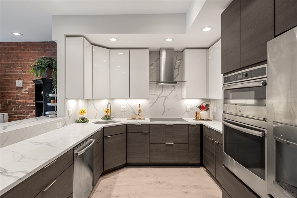 28 Atlantic Avenue 638