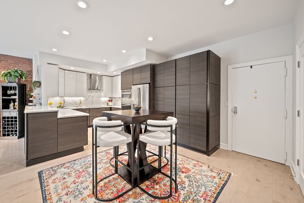 28 Atlantic Avenue 638