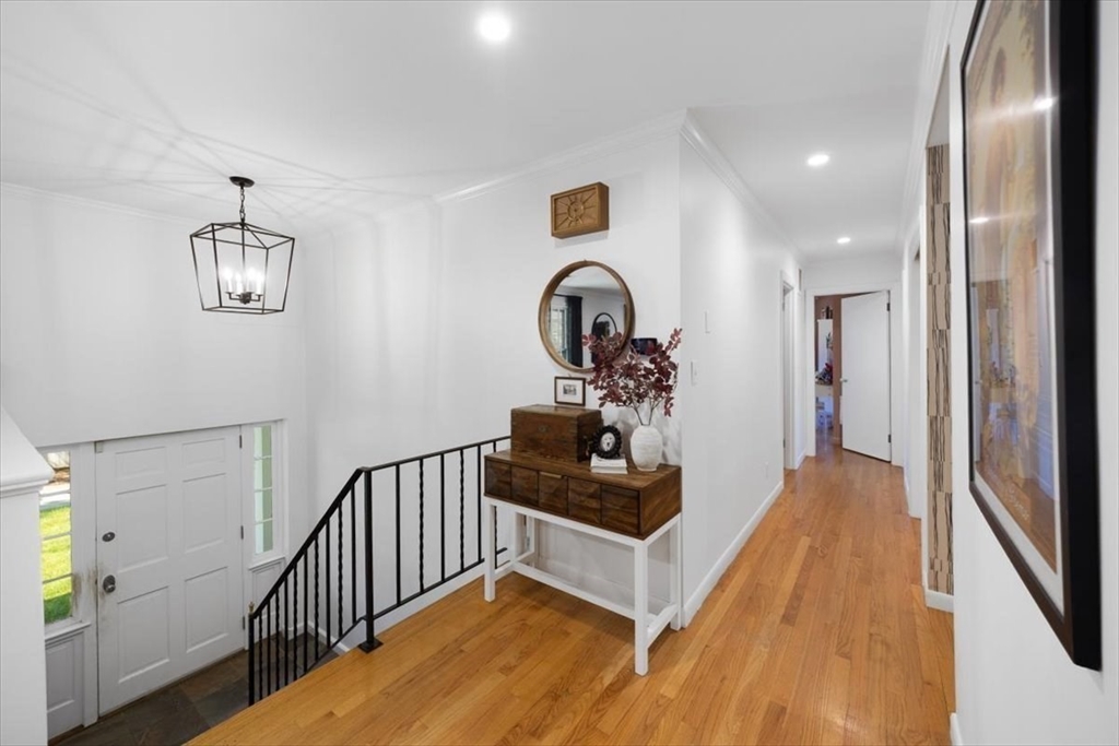 15 Mast Hill Road