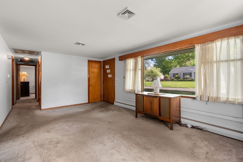 35 Charon Ter, South Hadley, MA, 35 Charon Ter, South Hadley, MA Photo #7