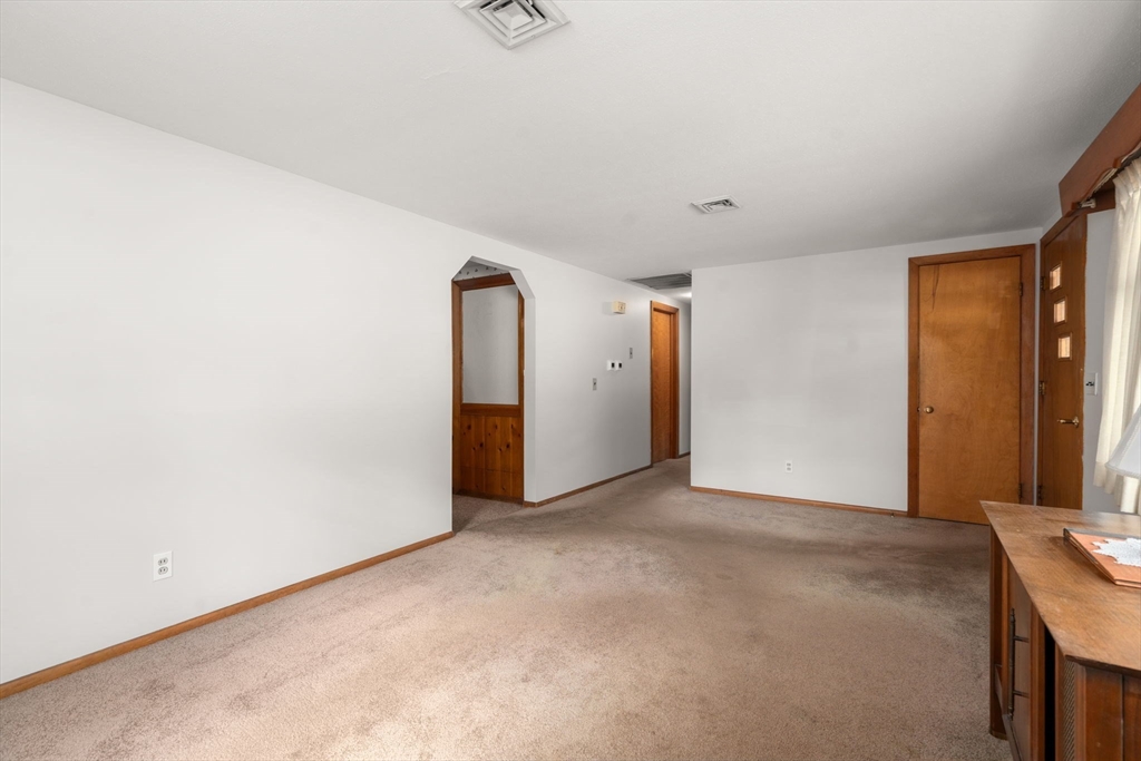 35 Charon Ter, South Hadley, MA, 35 Charon Ter, South Hadley, MA Photo #8