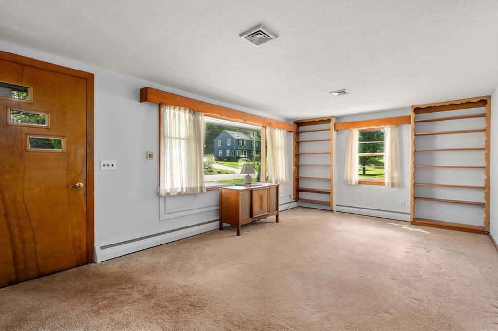 35 Charon Ter, South Hadley, MA, 35 Charon Ter, South Hadley, MA Photo #6