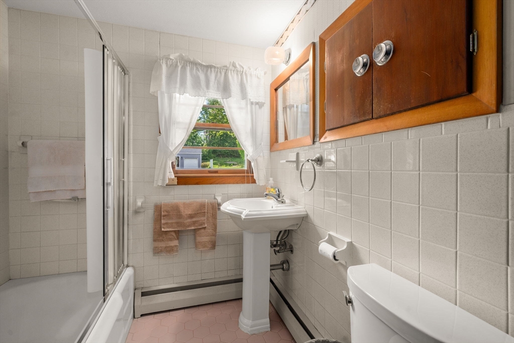 35 Charon Ter, South Hadley, MA, 35 Charon Ter, South Hadley, MA Photo #16