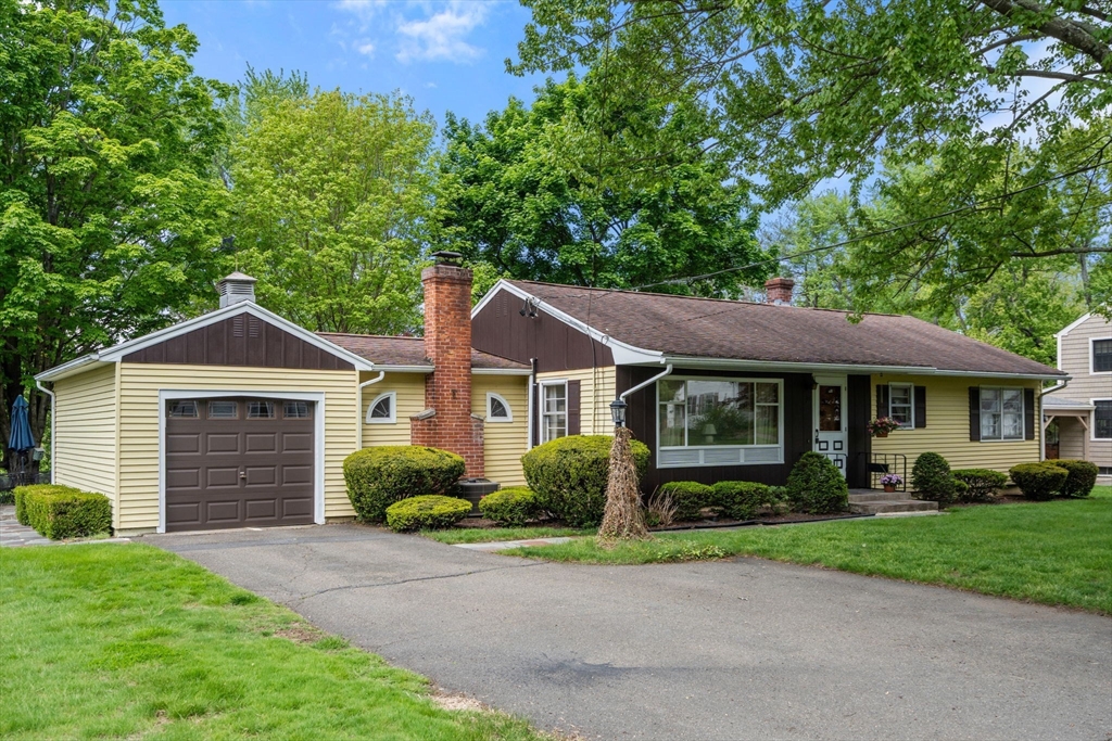 35 Charon Ter, South Hadley, MA, 35 Charon Ter, South Hadley, MA Photo #4