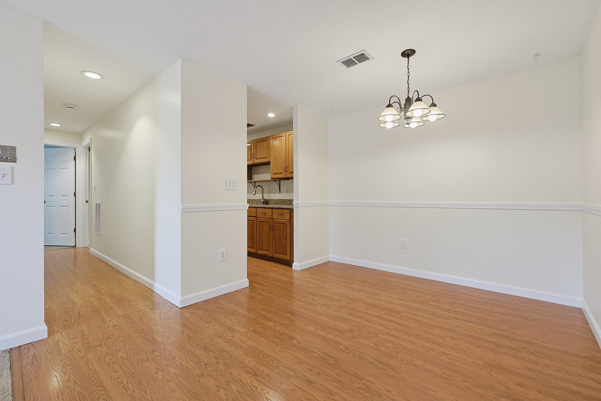 805 Franklin Crossing Road #5, Franklin, MA, 805 Franklin Crossing Road #5, Franklin, MA Photo #4