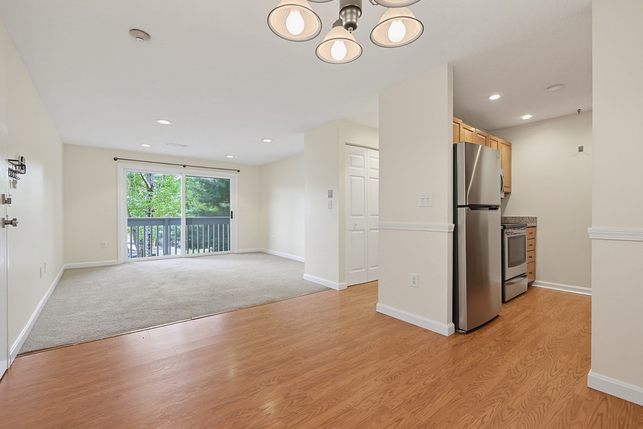 805 Franklin Crossing Road #5, Franklin, MA, 805 Franklin Crossing Road #5, Franklin, MA Photo #3