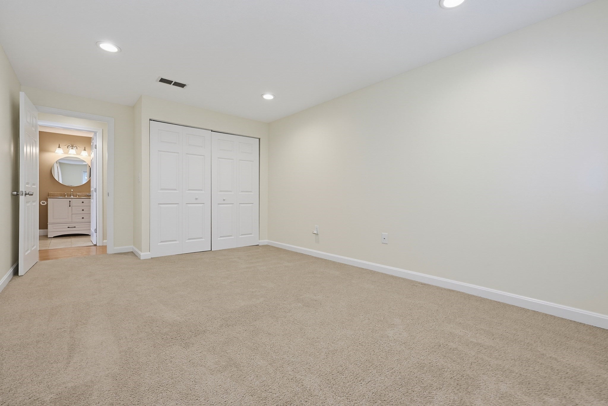 805 Franklin Crossing Road #5, Franklin, MA, 805 Franklin Crossing Road #5, Franklin, MA Photo #22