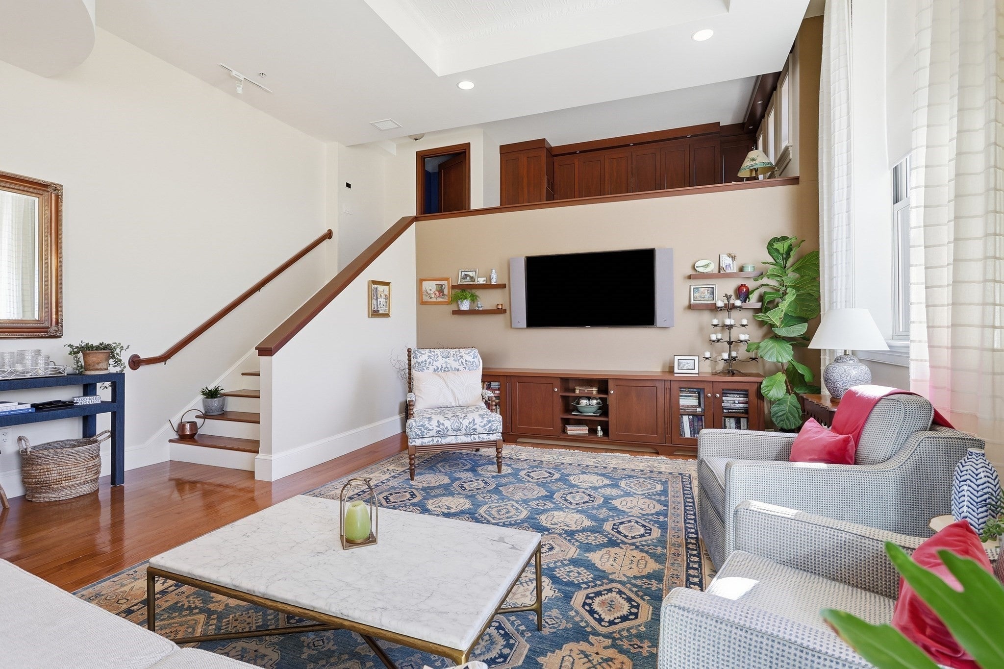 33 Forest Street 206