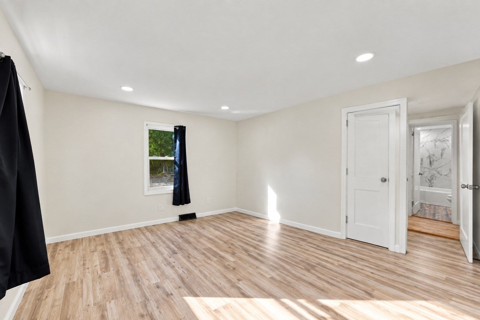 196 Clarendon Ave, Chicopee, MA, 196 Clarendon Ave, Chicopee, MA Photo #17