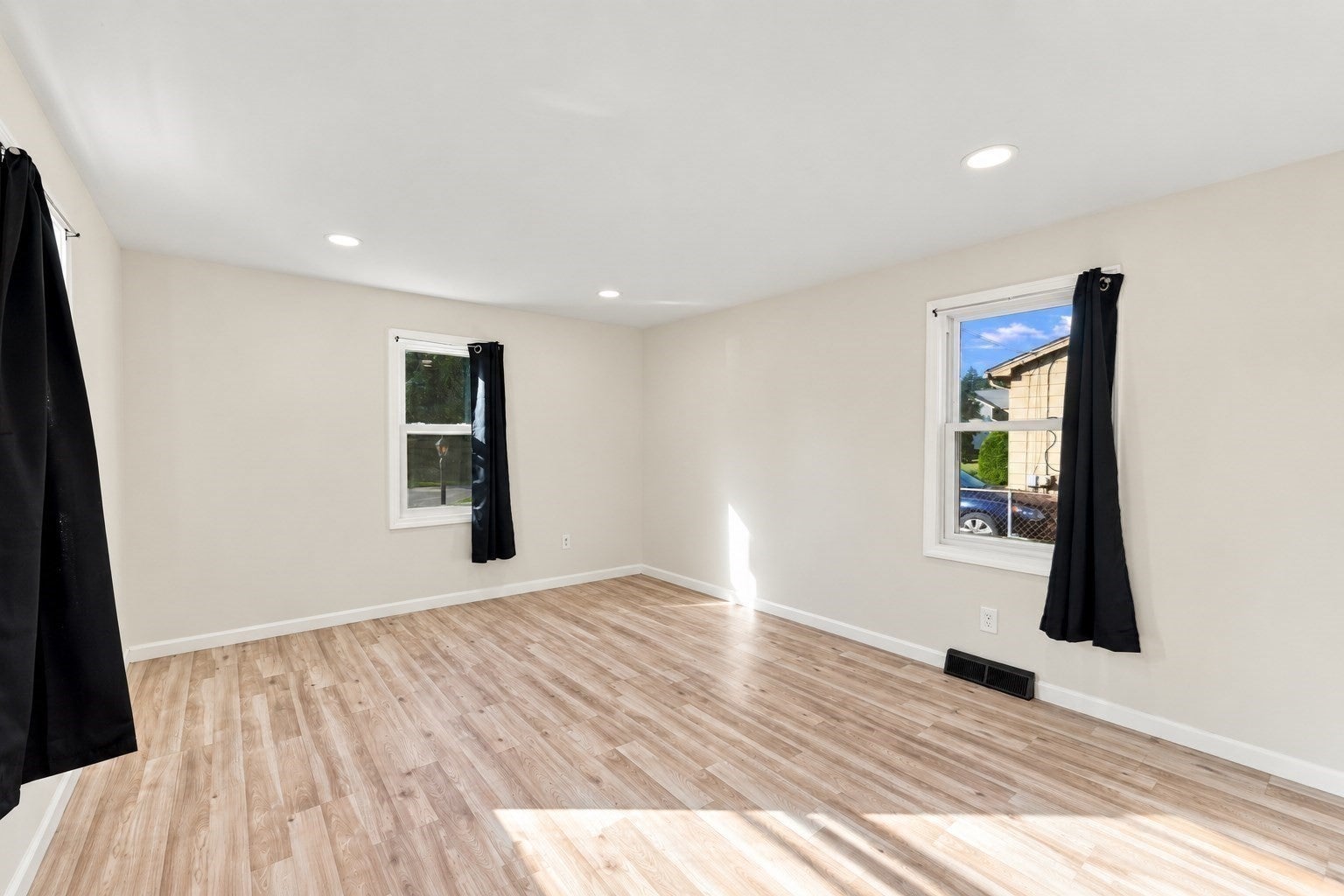 196 Clarendon Ave, Chicopee, MA, 196 Clarendon Ave, Chicopee, MA Photo #16