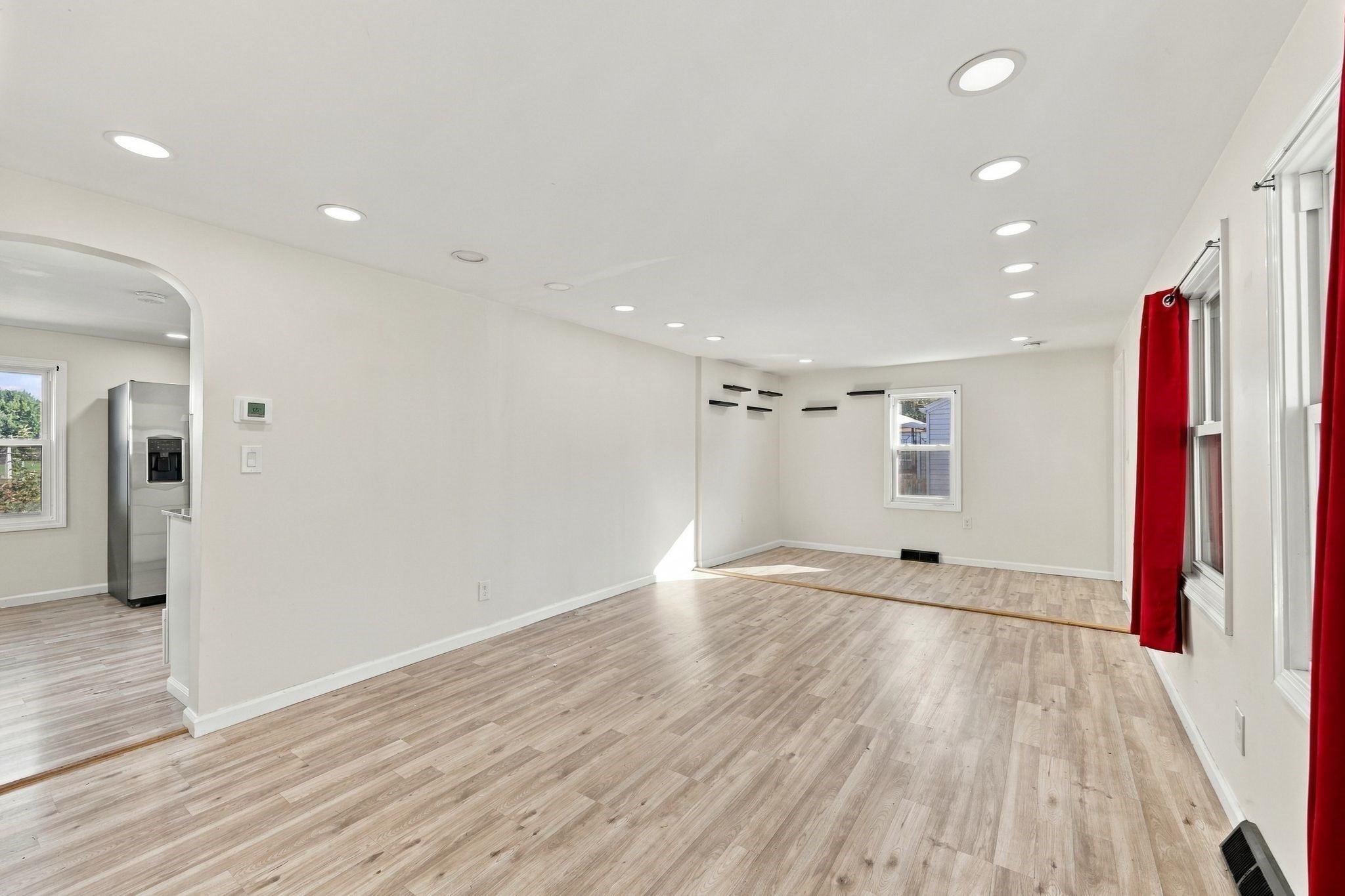 196 Clarendon Ave, Chicopee, MA, 196 Clarendon Ave, Chicopee, MA Photo #4