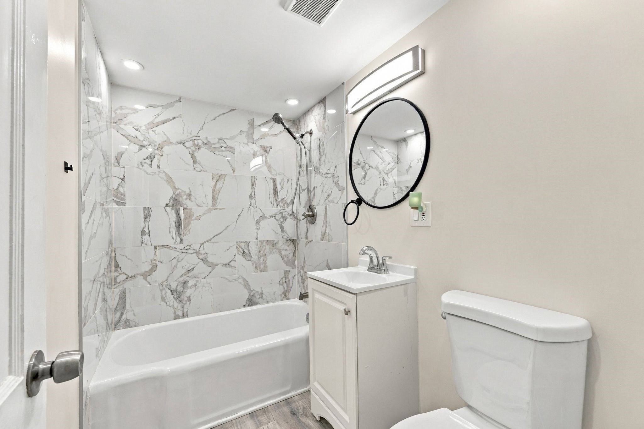 196 Clarendon Ave, Chicopee, MA, 196 Clarendon Ave, Chicopee, MA Photo #18