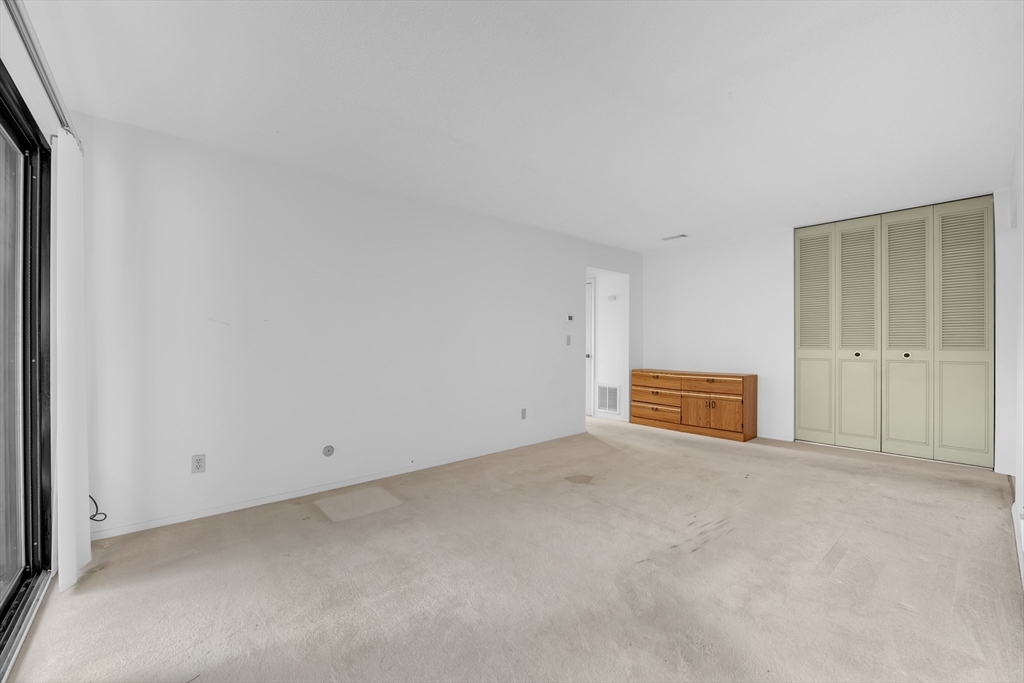 42 Shrewsbury Green Drive I