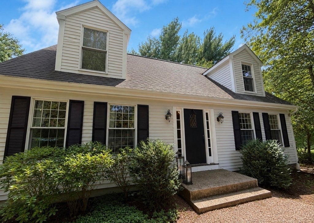 135 Lawndale Rd