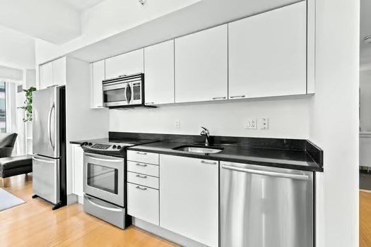 2 Earhart St. 406