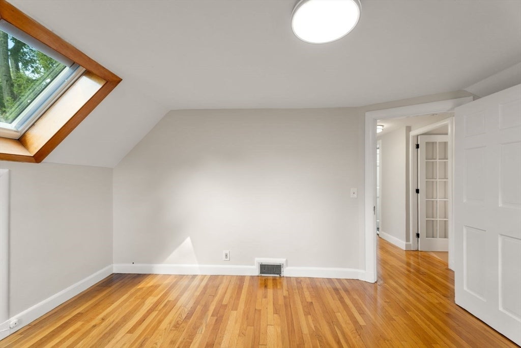 42 Elinor Road, Newton, MA Photo #27