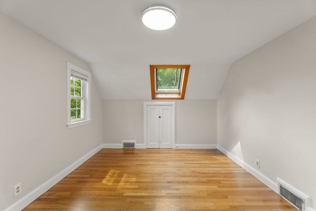 42 Elinor Road, Newton, MA Photo #28