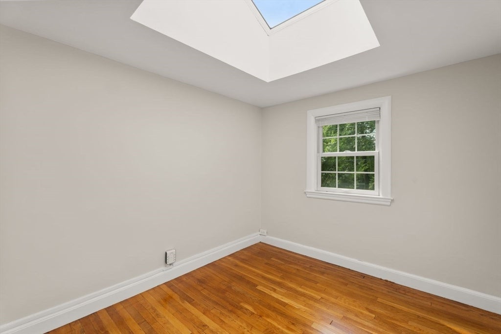 42 Elinor Road, Newton, MA Photo #13