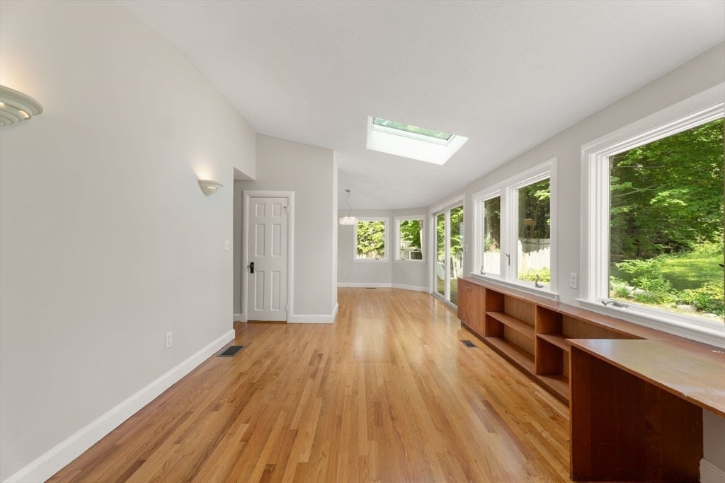 42 Elinor Road, Newton, MA Photo #17