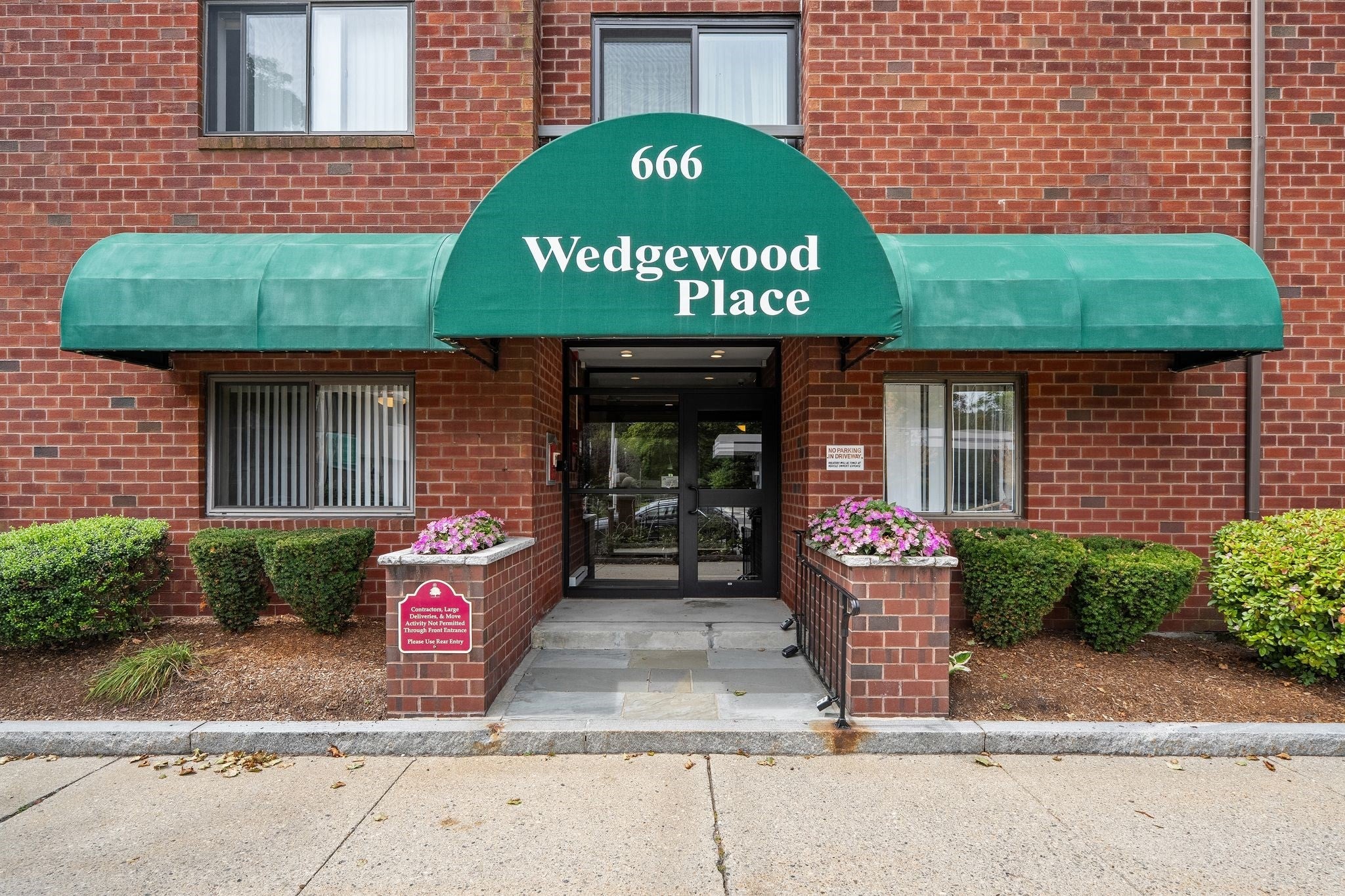 666 Main St