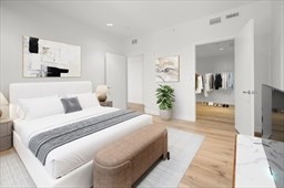 2149 Washington St 604