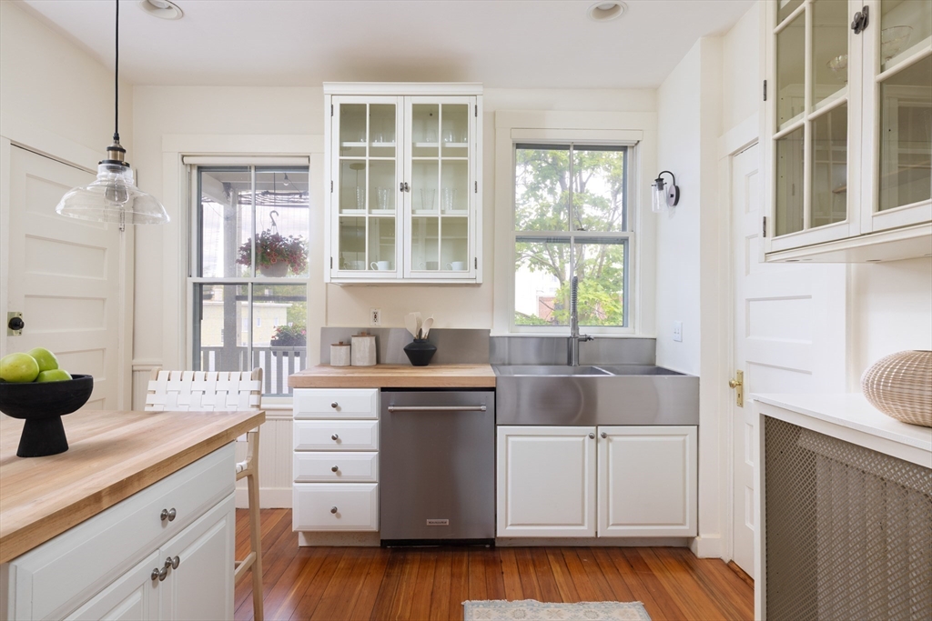 255 Walnut St #B, Brookline, MA Photo #9