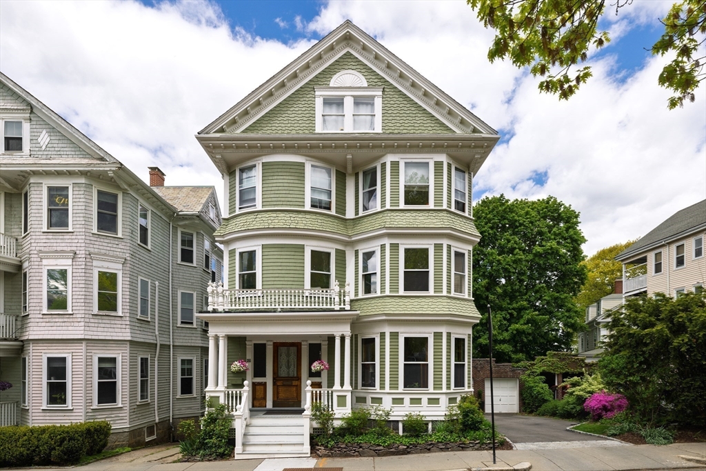 Photo of 255 Walnut St, Brookline, MA