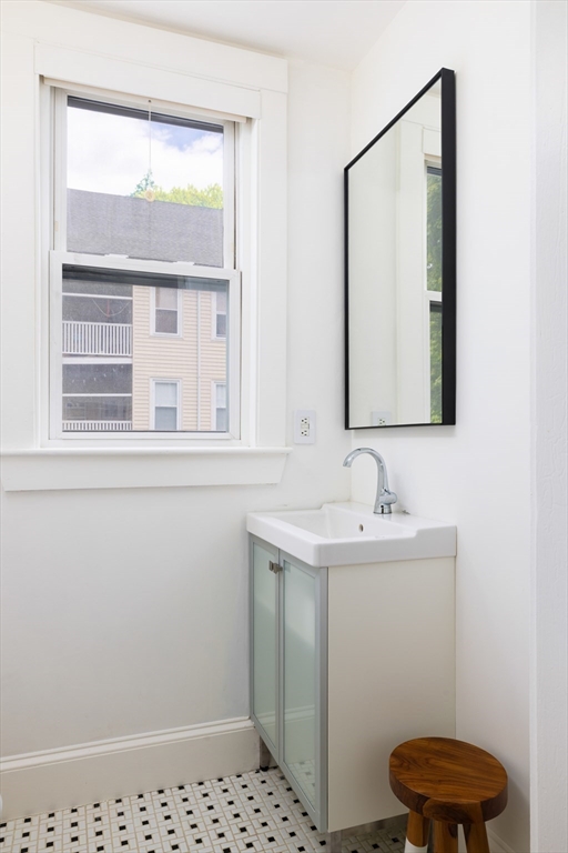 255 Walnut St #B, Brookline, MA Photo #15