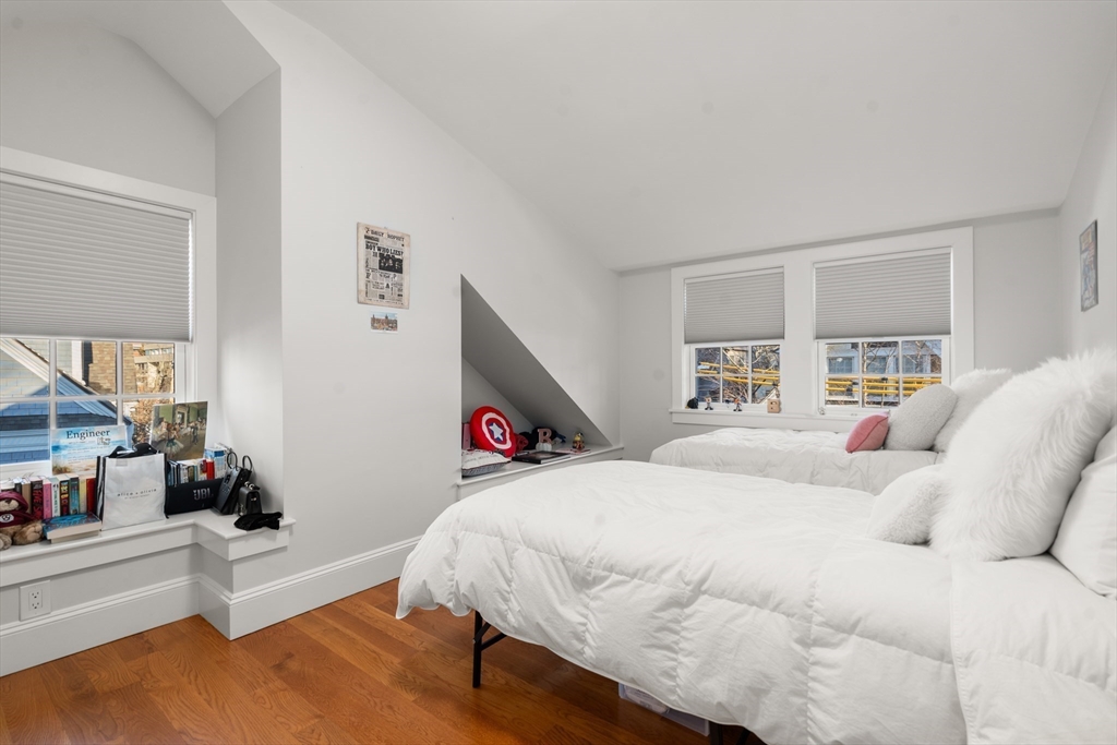 11 Hilliard St #1, Cambridge, MA Photo #14