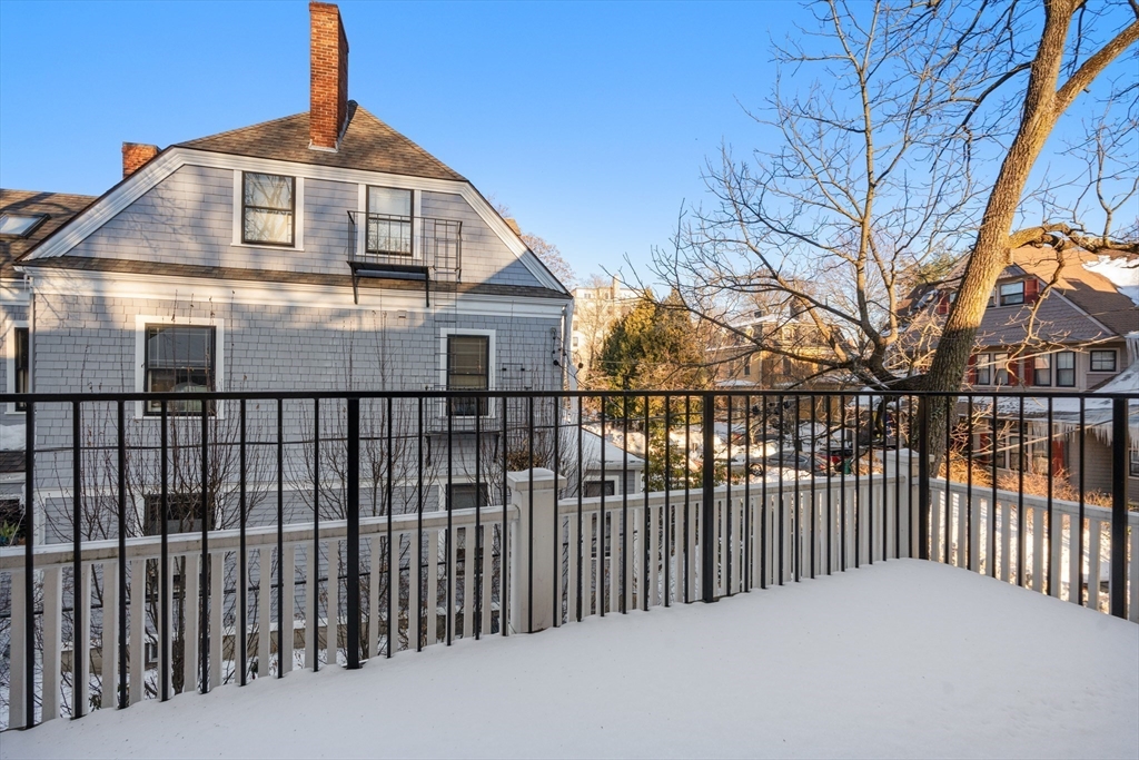 11 Hilliard St #1, Cambridge, MA Photo #15