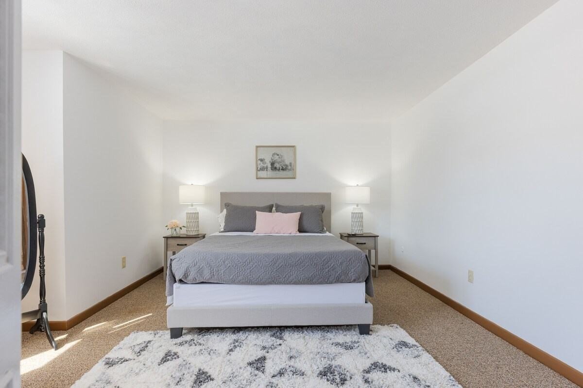 36 Strawberry Hill Rd #B, Acton, MA, 36 Strawberry Hill Rd #B, Acton, MA Photo #3