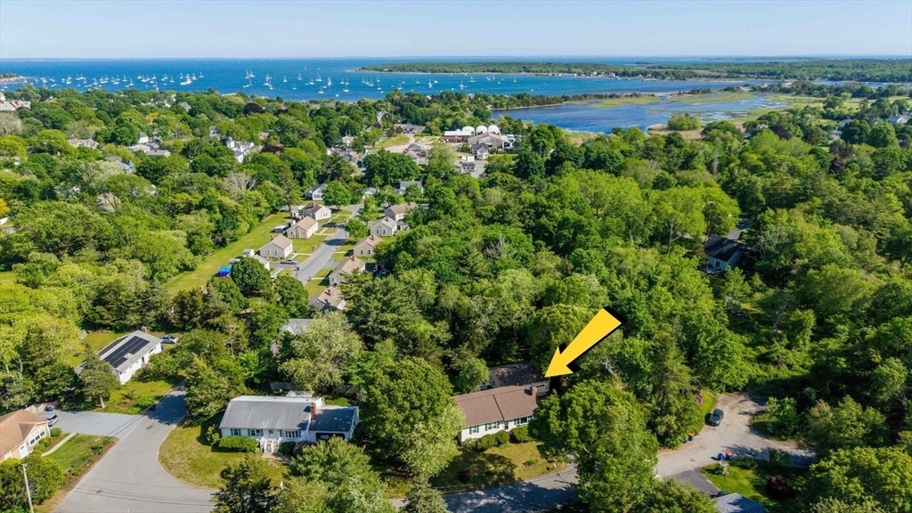 5 Barlow Ln