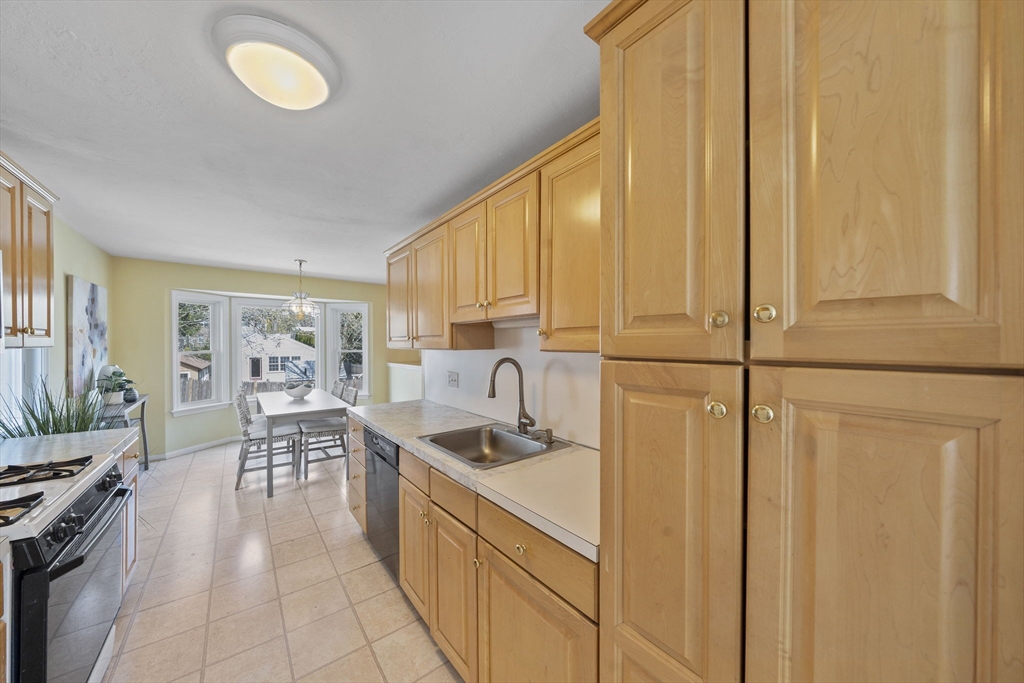 65 Maple St B