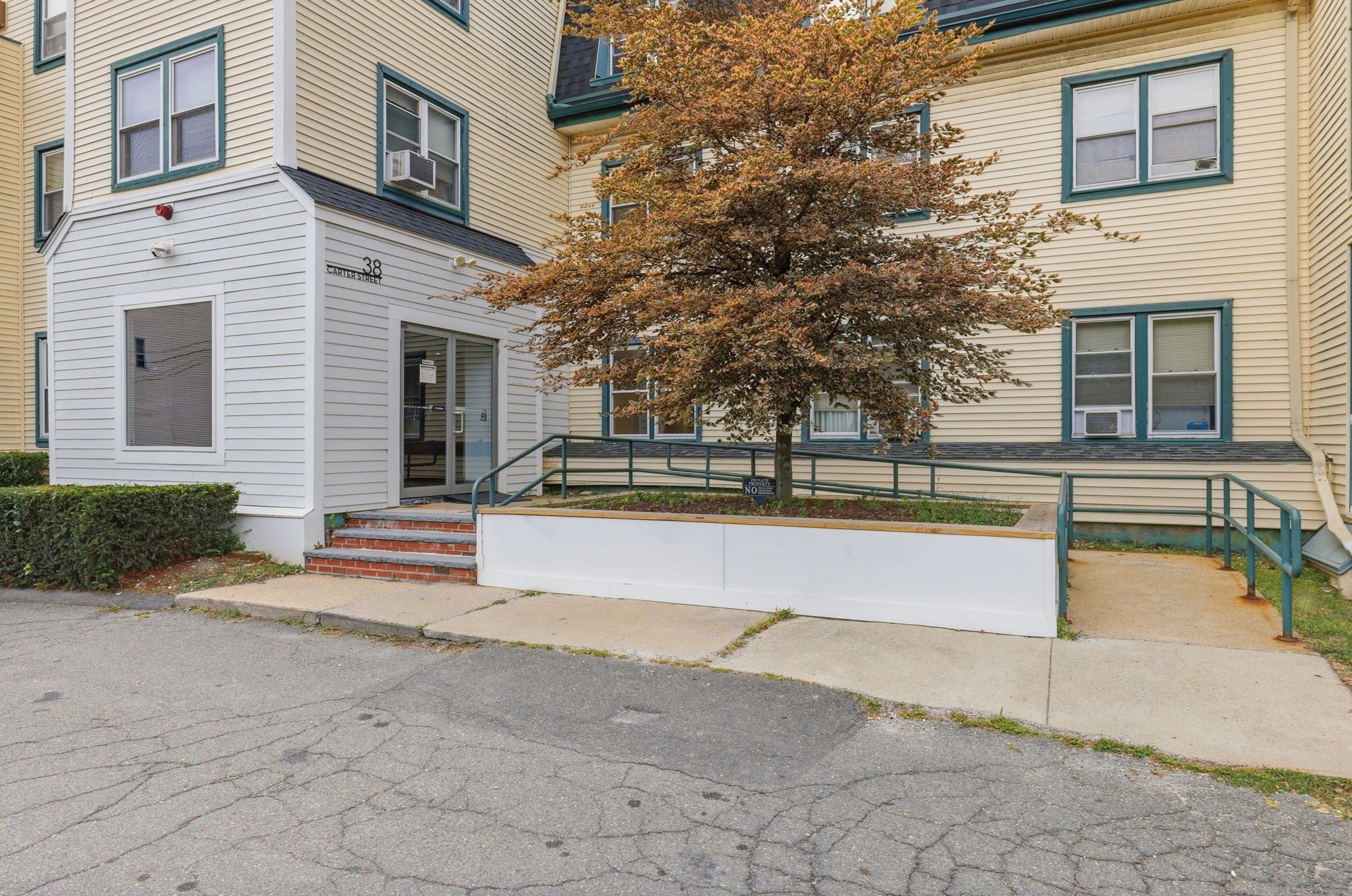 38 Carter St