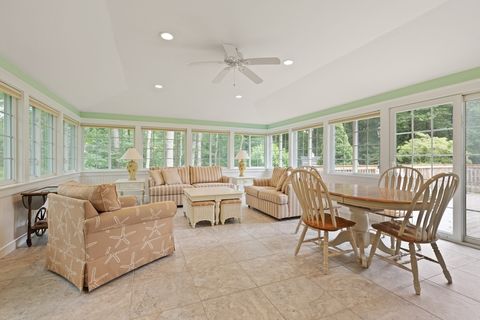 32 Heritage Dr Easton MA 02356