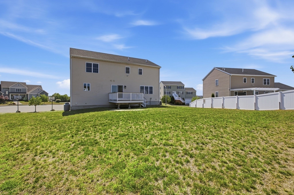 6 Pzegeo Circle, Peabody, MA Photo #27