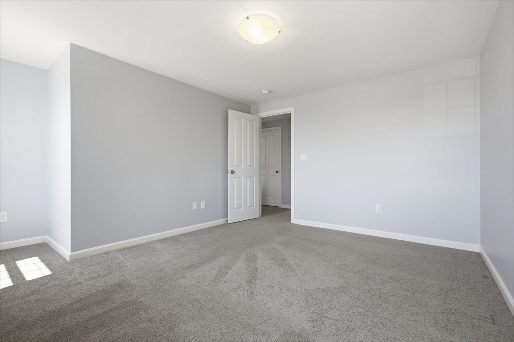 6 Pzegeo Circle, Peabody, MA Photo #18