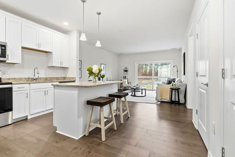 230 Martins Lndg 209 North Reading MA 01864